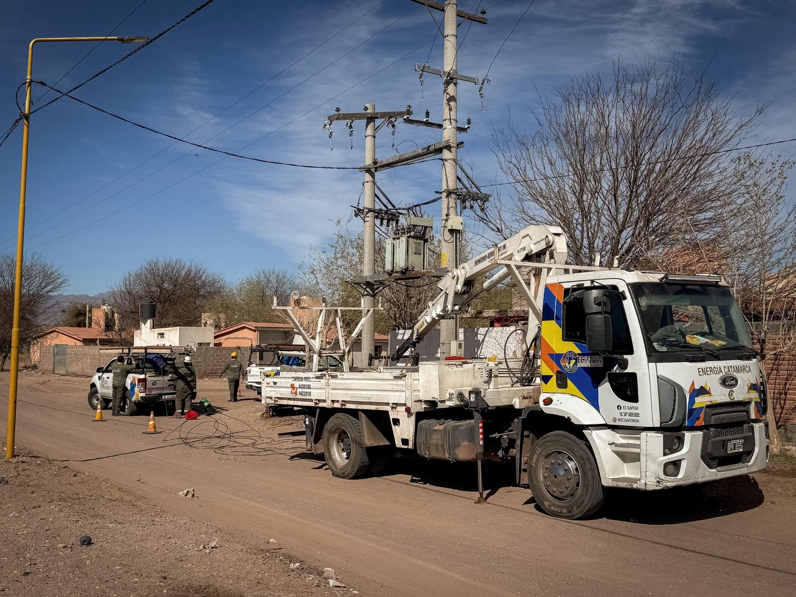 EC SAPEM realizó mantenimiento en transformadores de barrios de Tinogasta