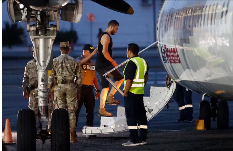 Diez argentinos fueron deportados de EE.UU. y llegaron a Ezeiza en un vuelo especial