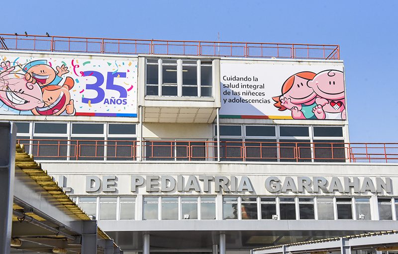 Promulgaron las leyes de emergencia pediátrica y financiamiento universitario, pero suspenden su aplicación