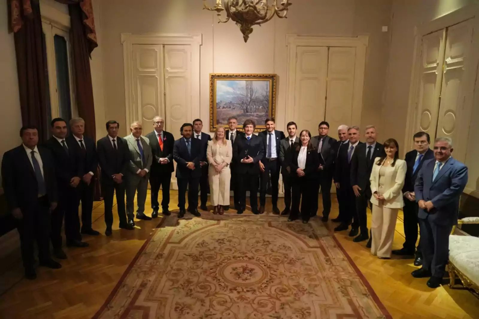 Milei recupera la iniciativa y consigue el dictamen del Presupuesto 2026