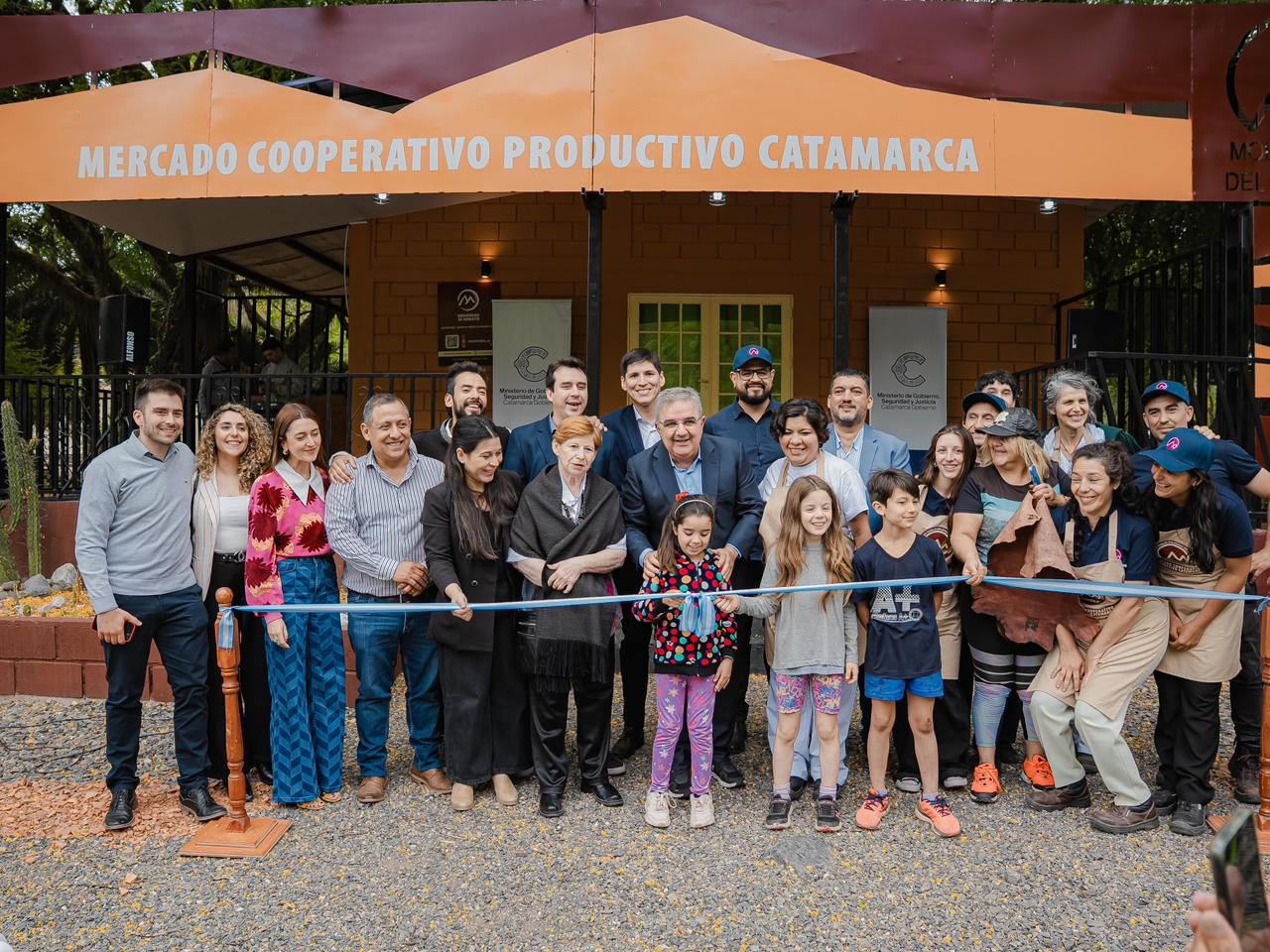 Catamarca inauguró su primer Mercado Cooperativo Productivo