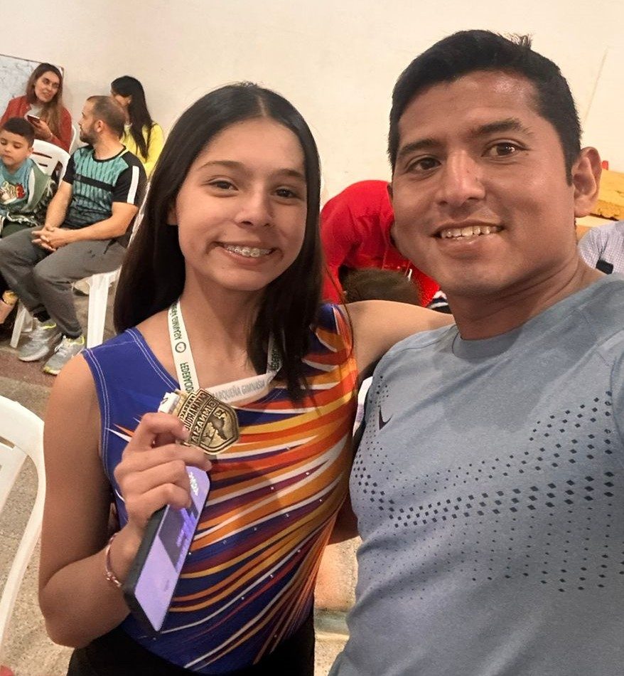 Tinogasteñas, son gimnastas y competirán en Chile