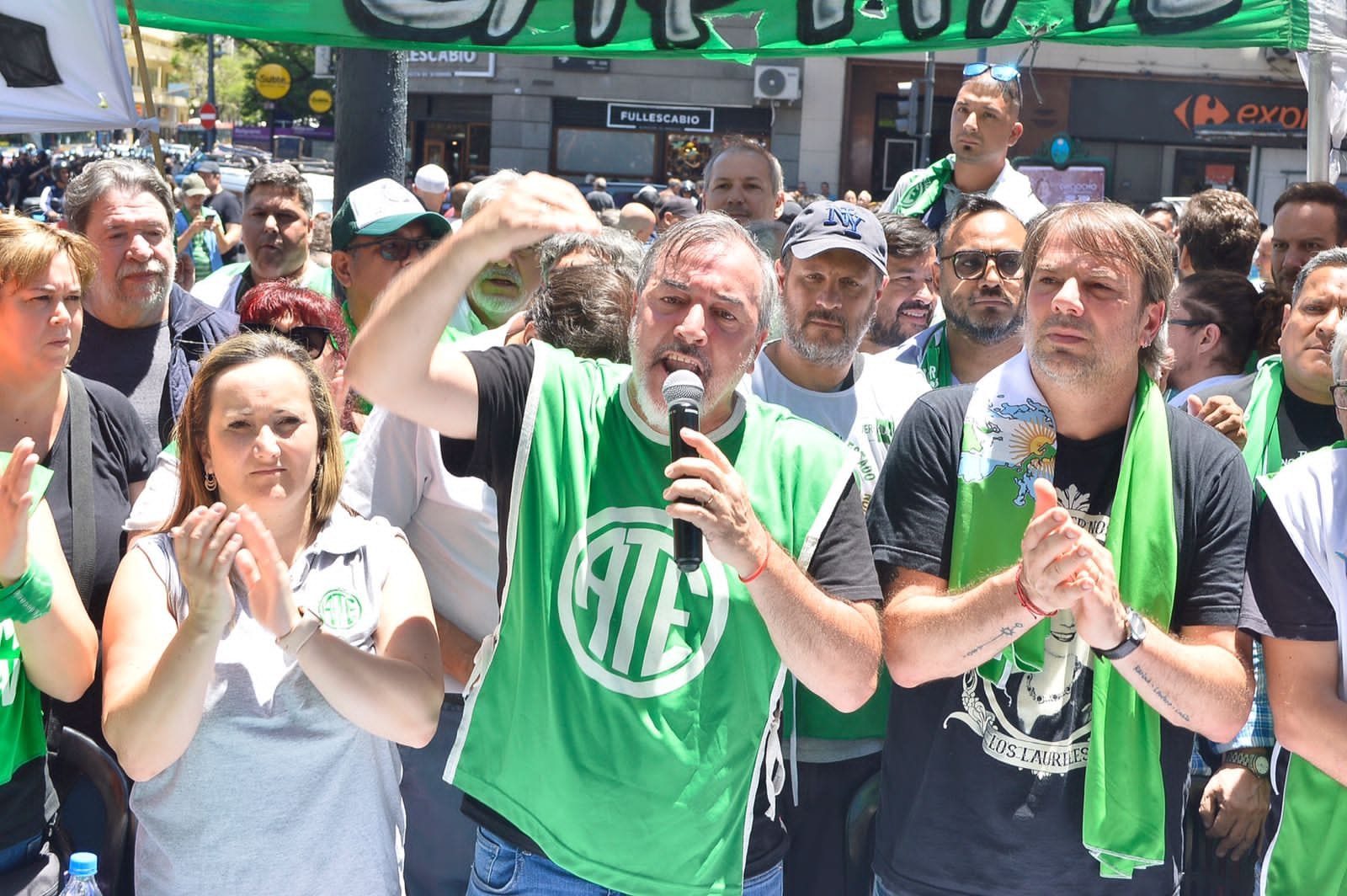 Nuevo miércoles de marchas y tensión en el centro porteño