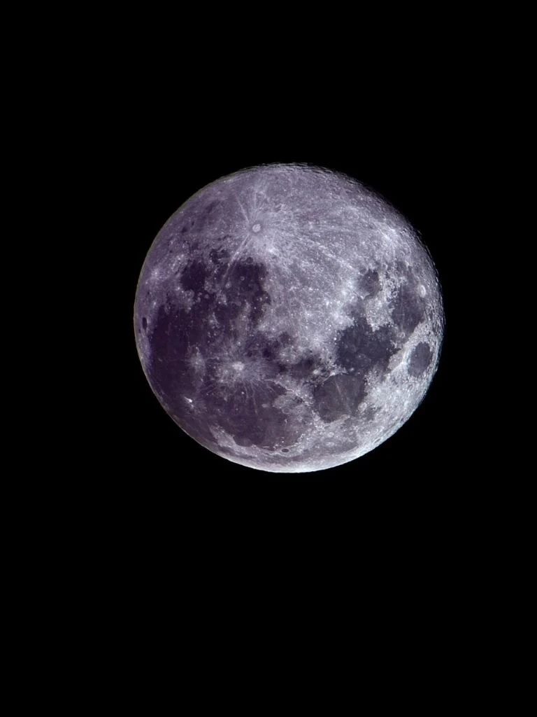 No volverá hasta 2042: llega la Superluna Fría, la última del año