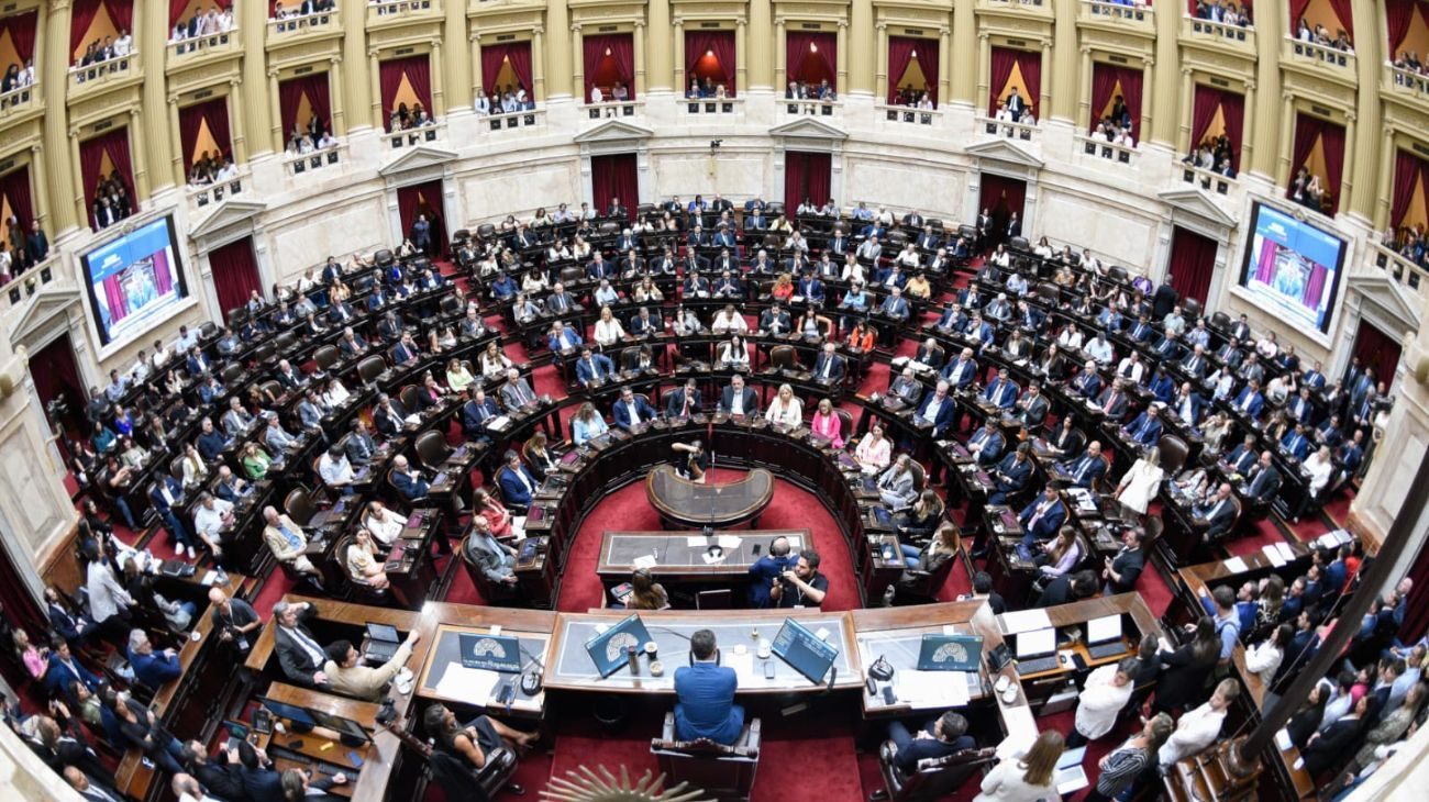 El Gobierno oficializó las sesiones extraordinarias y el Congreso se prepara para un diciembre de alto voltaje político