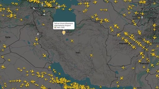 Ante el temor a un ataque de EE.UU., Irán cerró su espacio aéreo y profundiza el aislamiento