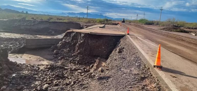 Tras el fuerte temporal, piden extremar precauciones entre Tinogasta y El Puesto
